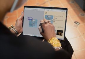 surface-8JALcqYP25s-unsplash