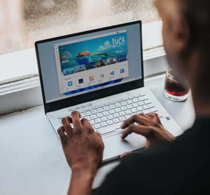 windows-6UBGkIbcfQI-unsplash